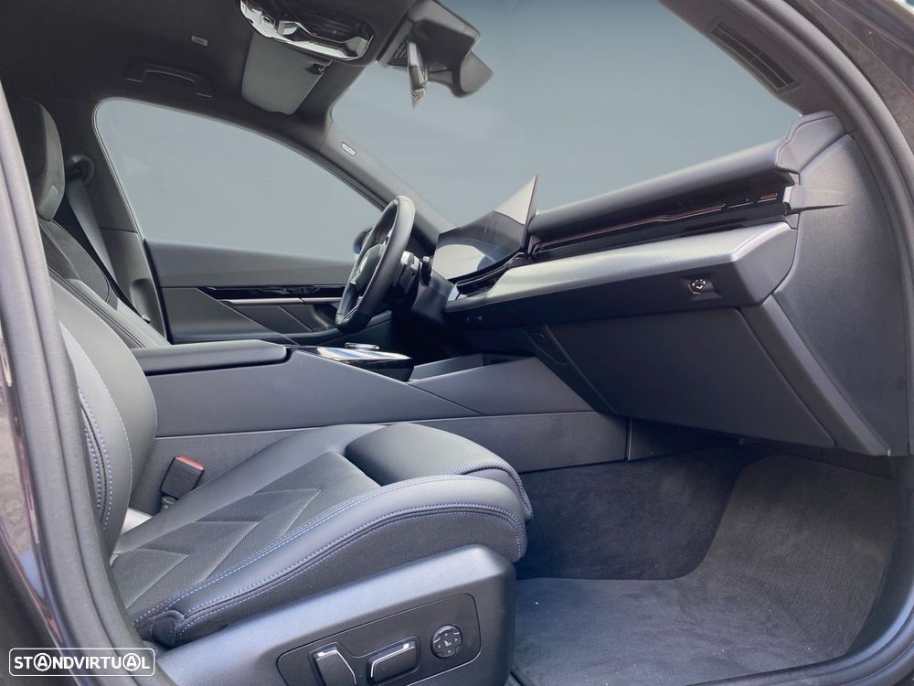BMW 520 d Pack Desportivo M - 18