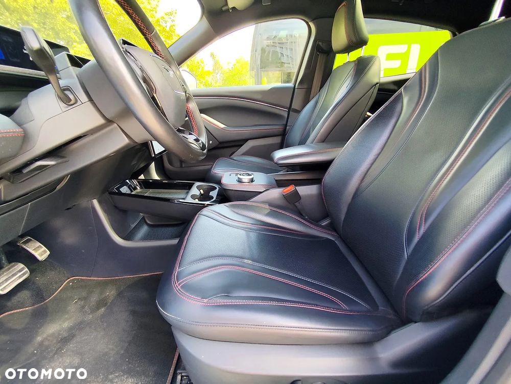 Ford Mustang Mach-E 91 kWh AWD Premium - 7