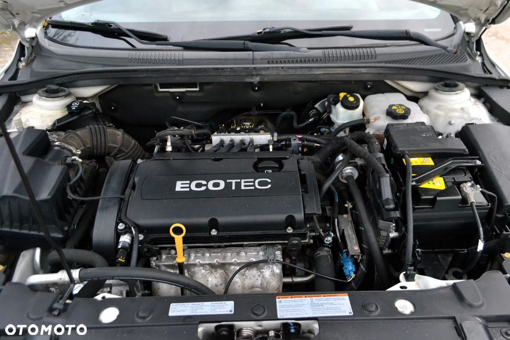 Chevrolet Cruze 1.8 LT - 12