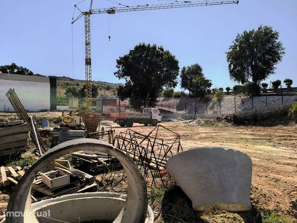 Torres Vedras - Lote de terreno com 979 m2, projeto aprovado para m... - Grande imagem: 5/9