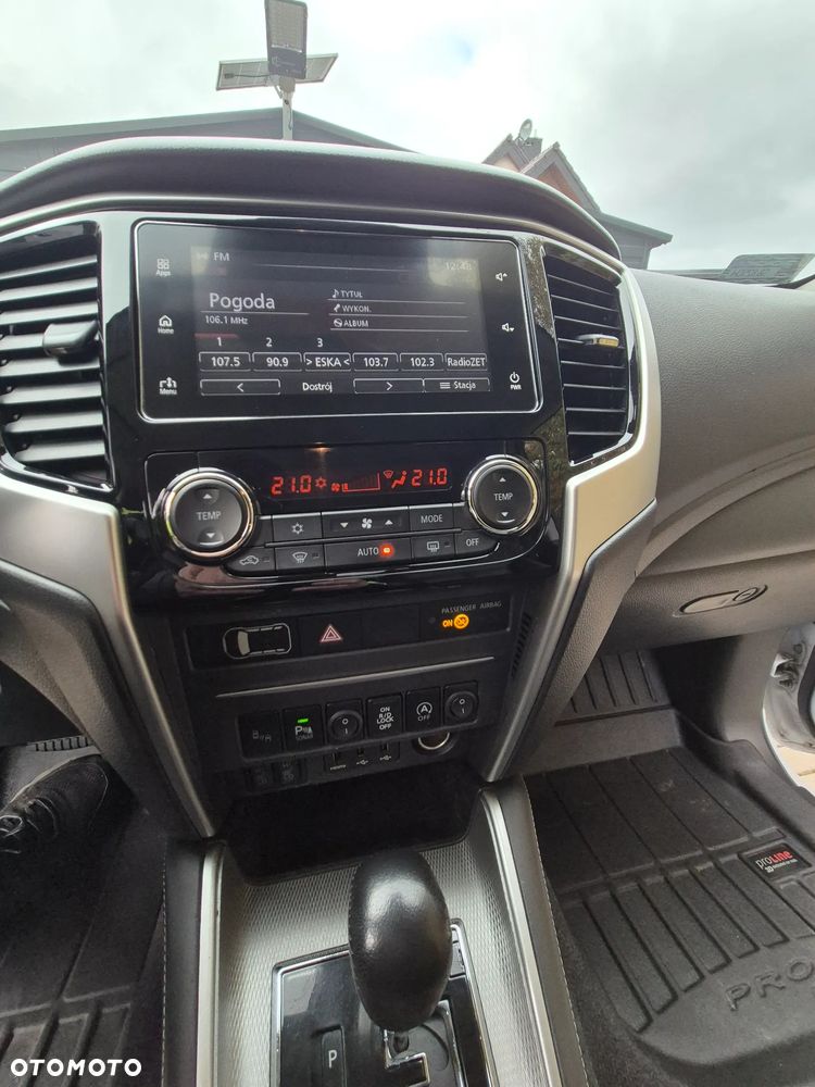Mitsubishi L200 - 18
