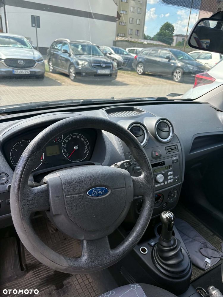 Ford Fiesta - 6