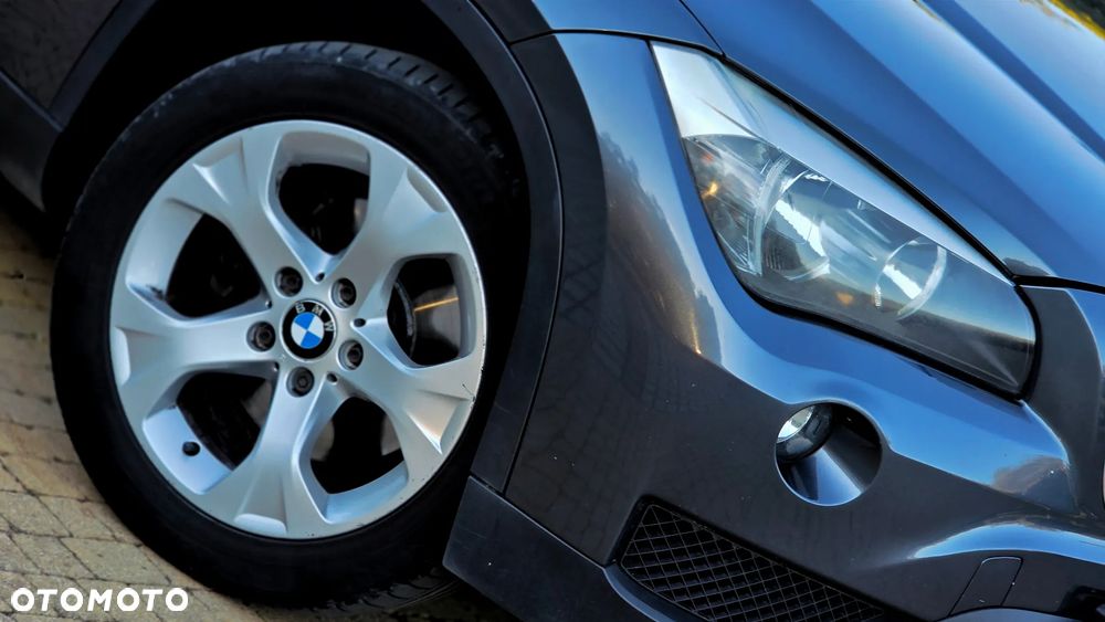 BMW X1 xDrive18d - 12