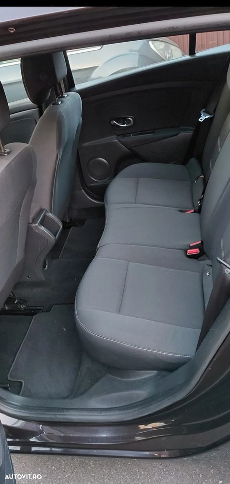 Renault Megane 1.5 dCi EDC Olympic - 7