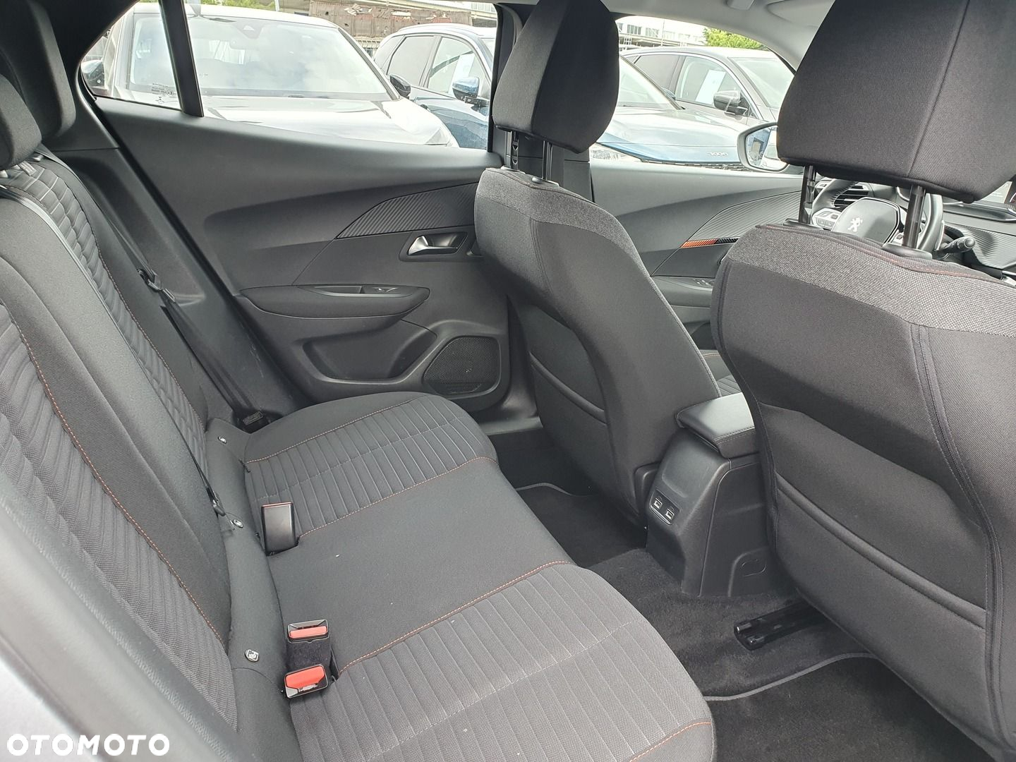 Peugeot 2008 1.2 PureTech Active Pack S&S EAT8 - 9