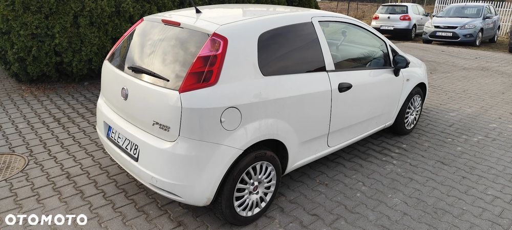 Fiat Punto 1.4 Easy S&S - 5
