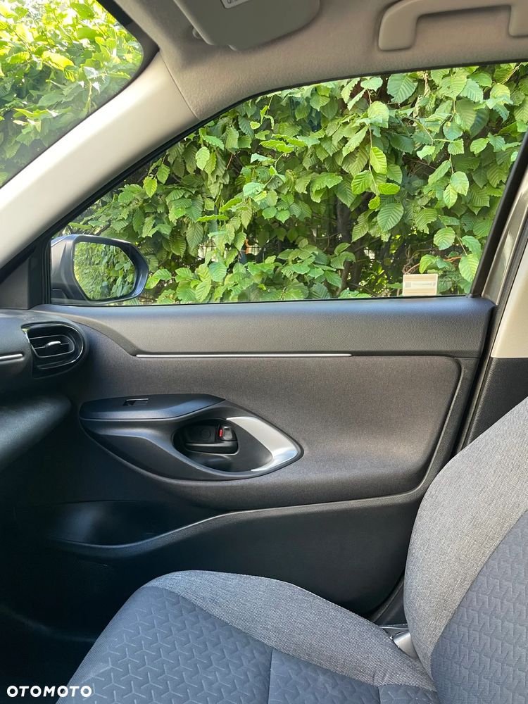 Toyota Yaris Hybrid 1.5 Comfort - 17
