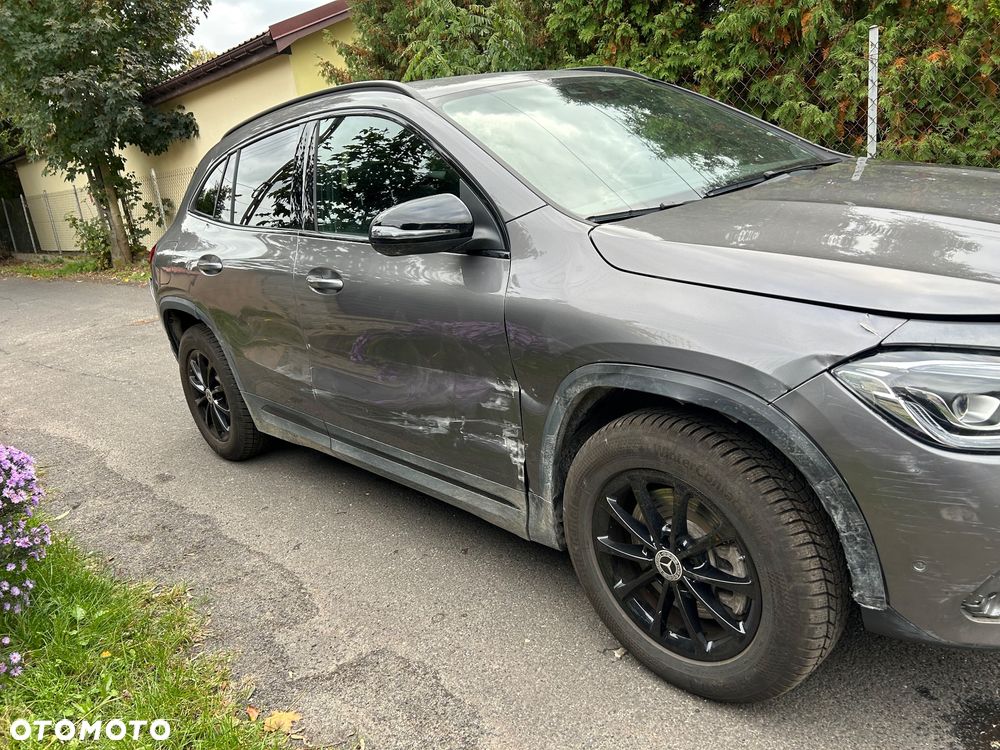 Mercedes-Benz GLA 250e Progressive - 5