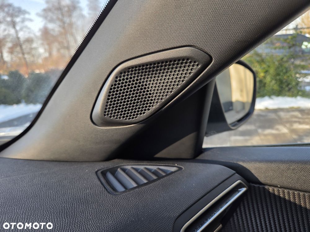 Peugeot 2008 1.2 Pure Tech GPF Allure S&S EAT6 - 30