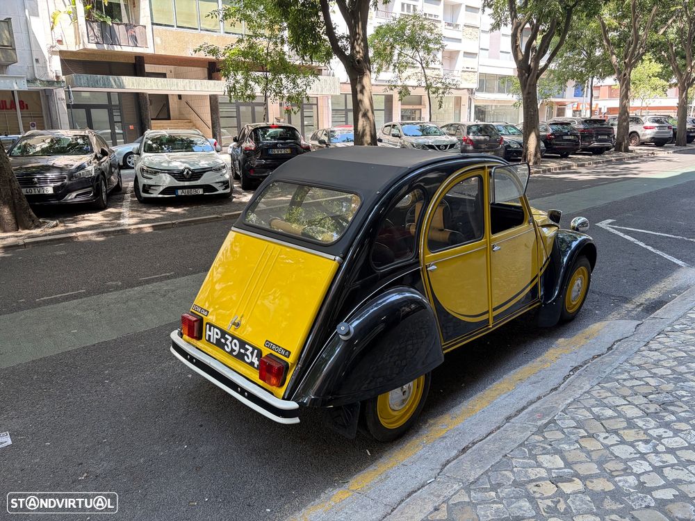 Citroën 2CV - 8