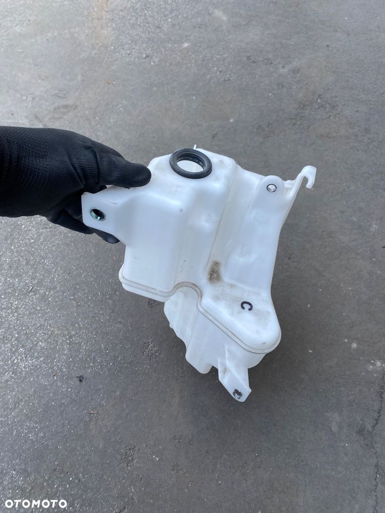 TOYOTA CAMRY RAV4 5 V XA50 18-  ŁADNY CZYSTY ! ORYGINALNY ZBIORNICZEK ZBIORNIK OD PŁYNU DO SPRYSKIWACZY  060851-665   060851665 RAV 4 RAV-4 CA 50 - 2