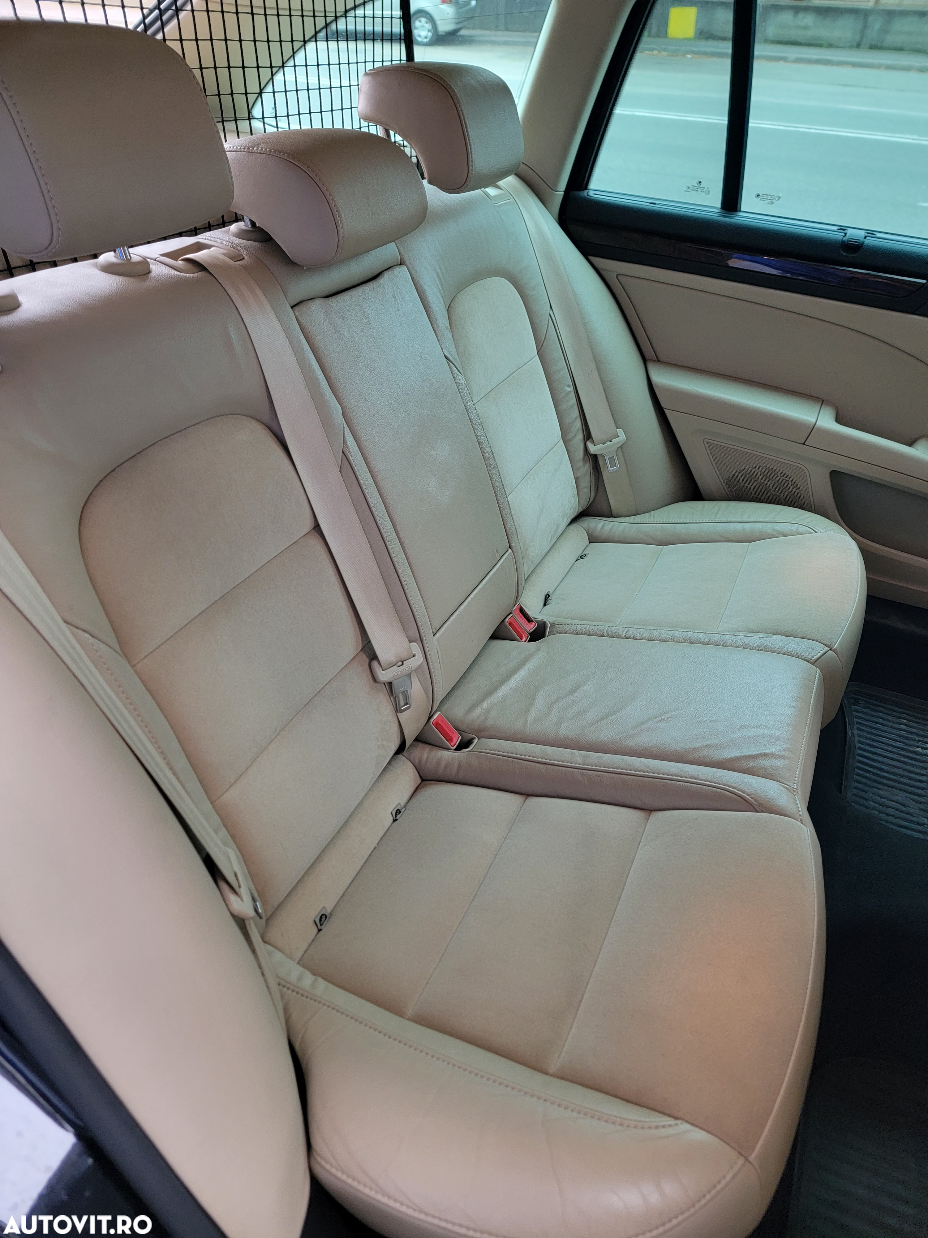 Skoda Superb Combi 2.0 TDI DSG L&K - 8