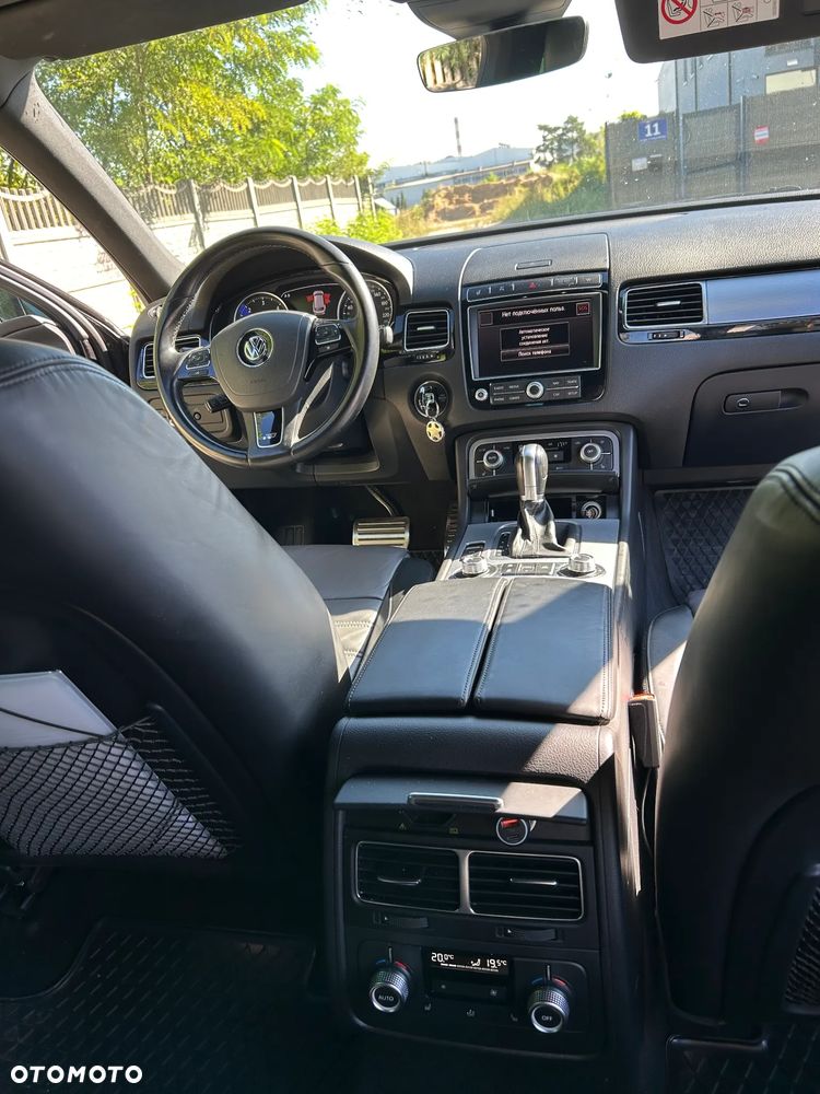 Volkswagen Touareg 3.0 V6 TDI BMT Perfectline R-Style - 13