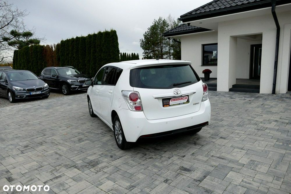 Toyota Verso 1.6 D-4D Premium - 13