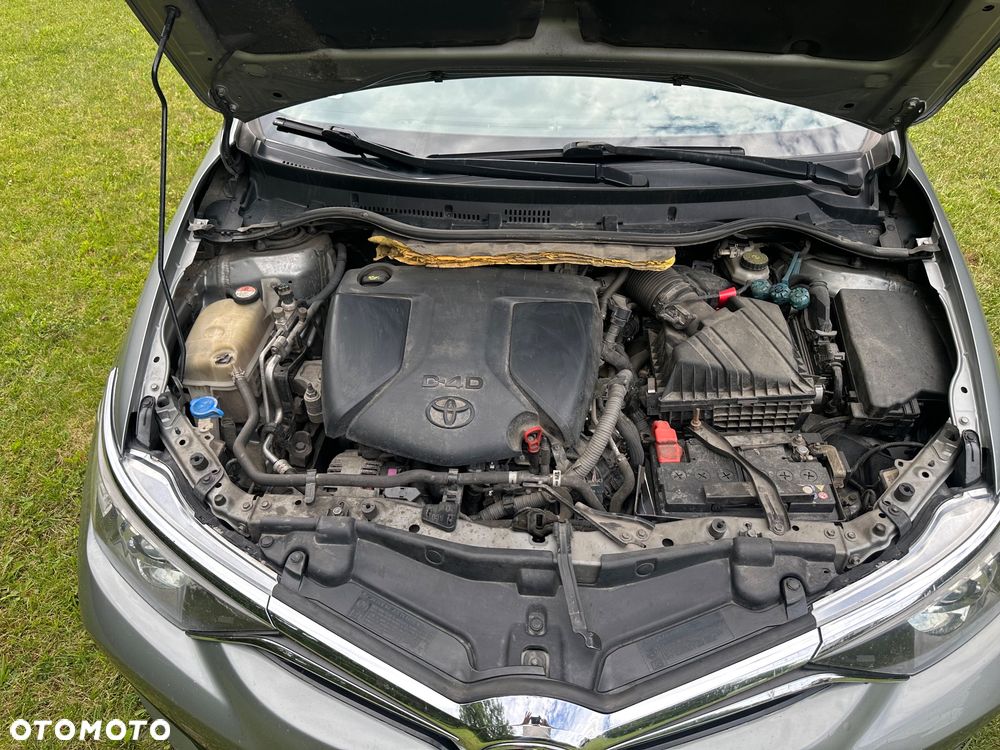 Toyota Auris 1.6 D-4D Dynamic - 4