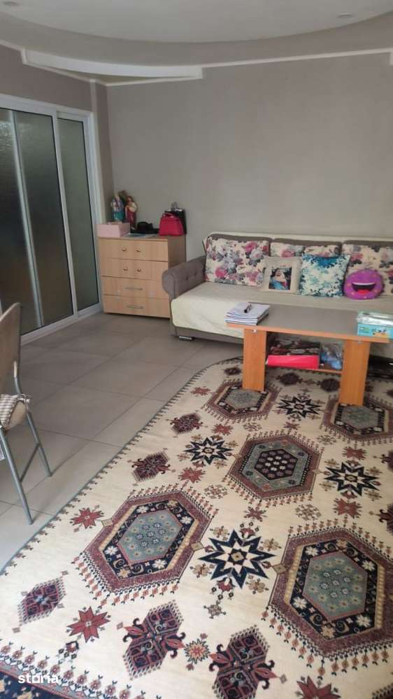 Apartament La Cheie cu 2 camere, zona Garii, parter cu balcon — fotografia 1