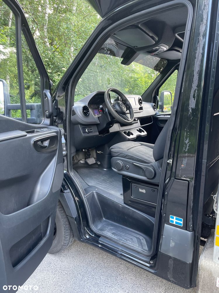 Mercedes-Benz Sprinter - 10