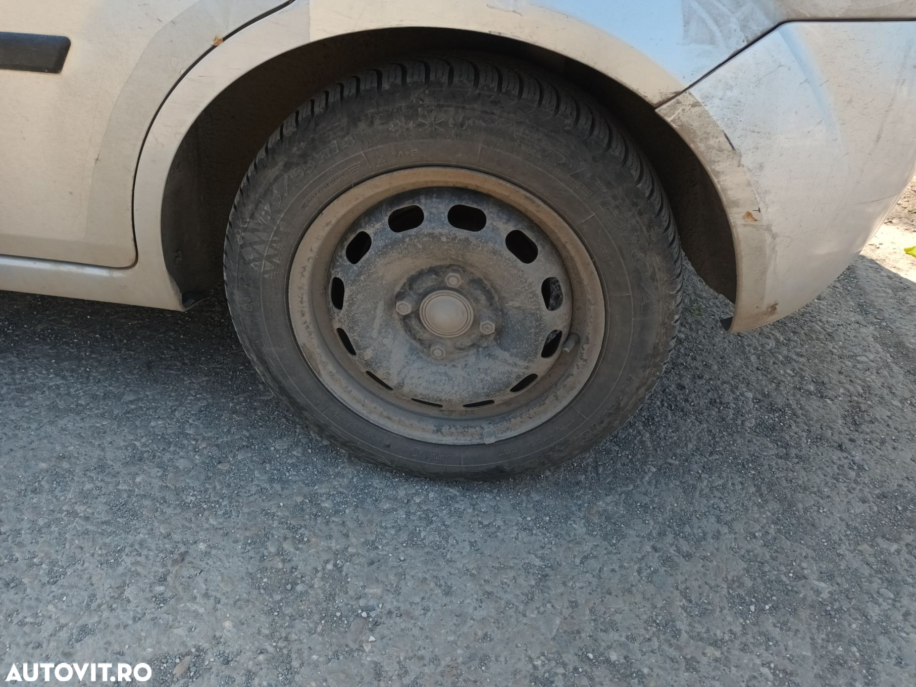 Dezmembrari  Ford FIESTA Mk 5  2001  > 2010 1.4 TDCi Motorina - 8