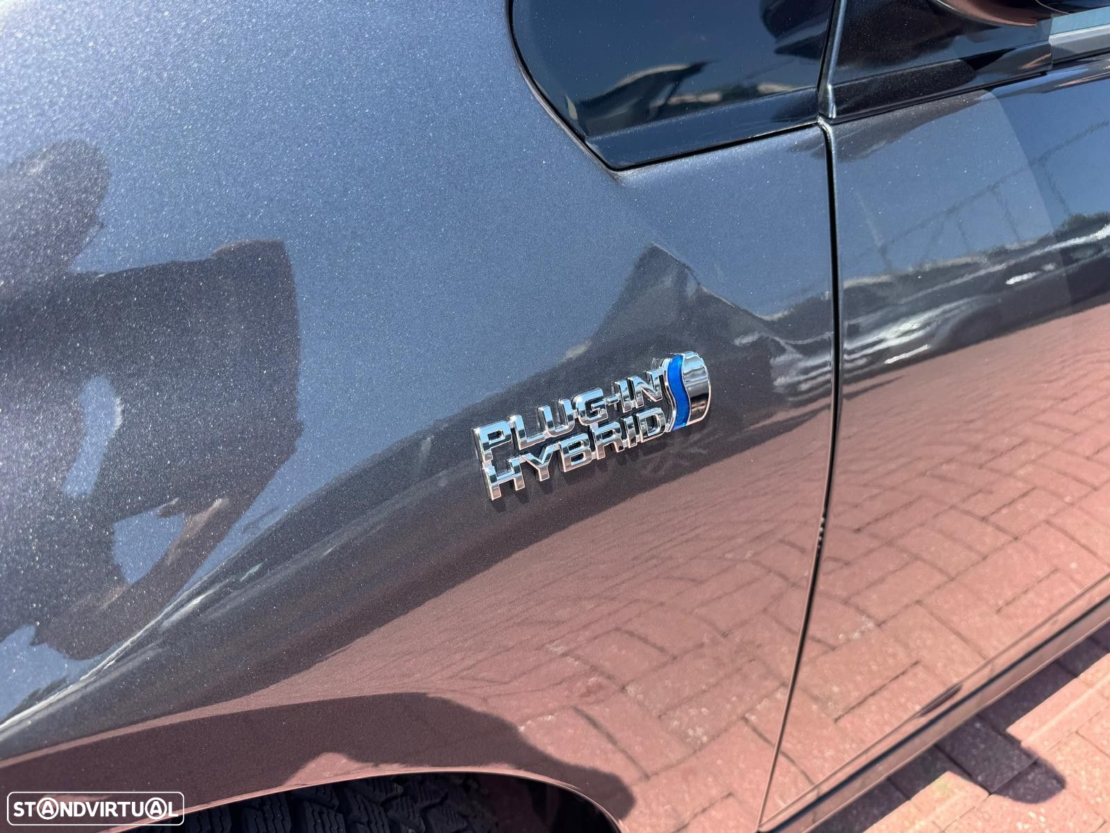 Toyota Prius 1.8 Plug-In Premium - 5