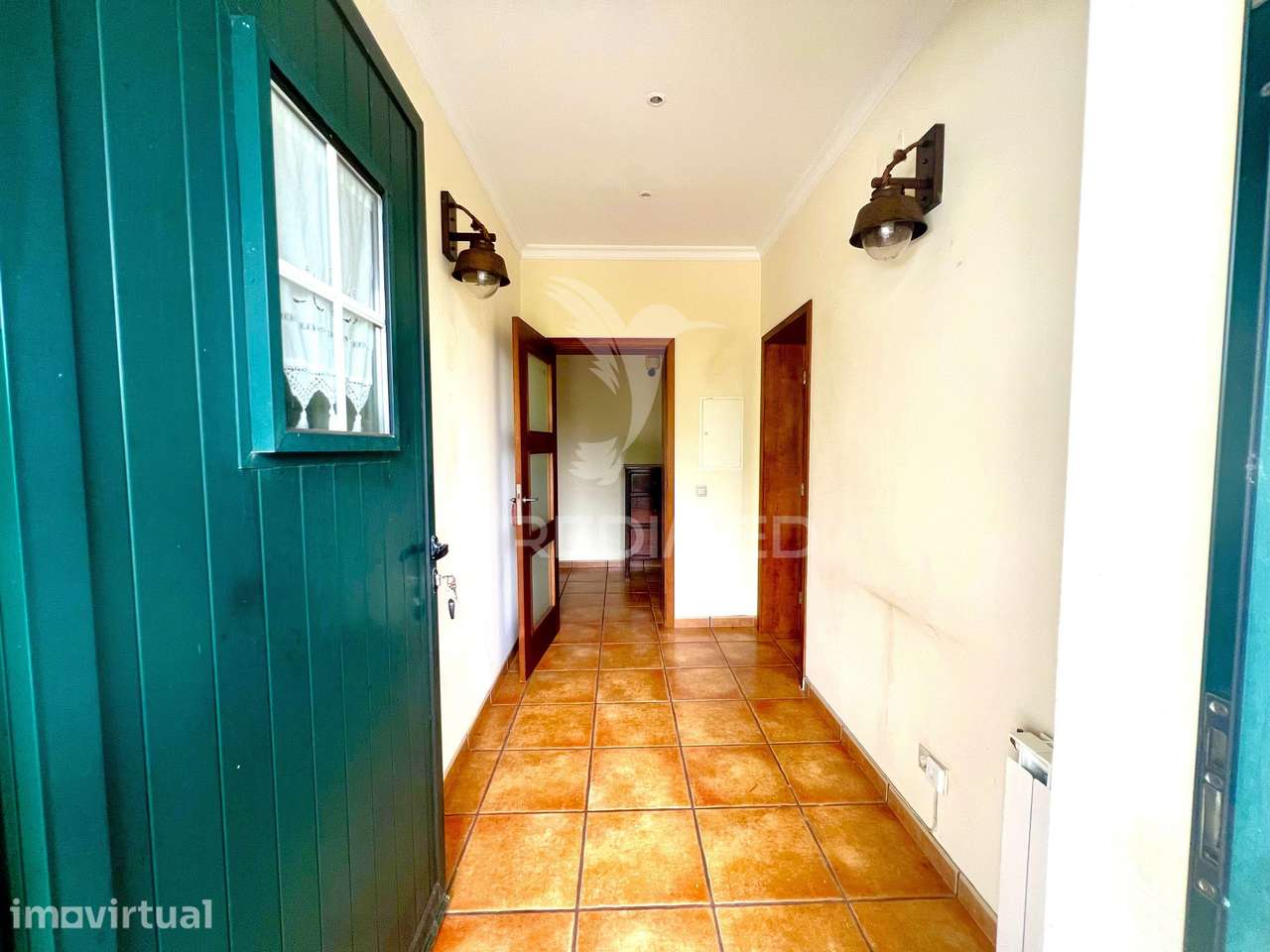 Moradia com Vista Mar e Potencial de Investimento – Posto Santo - Grande imagem: 3/34