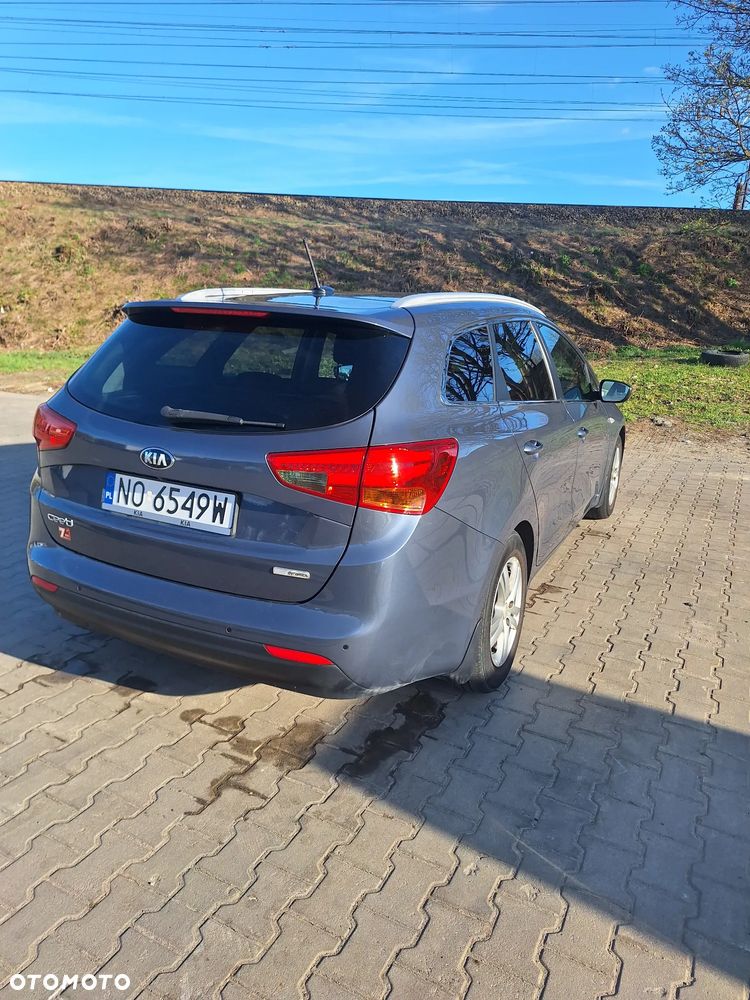 Kia Ceed 1.6 GDI Business Line - 3