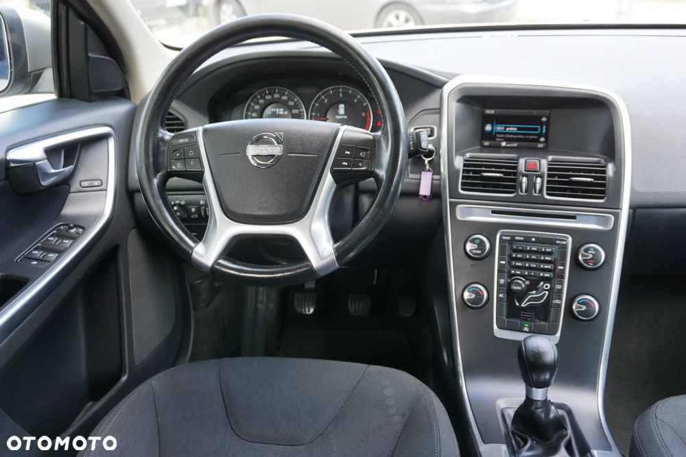 Volvo XC 60 D4 Kinetic - 13