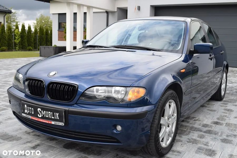 BMW Seria 3 318i - 1