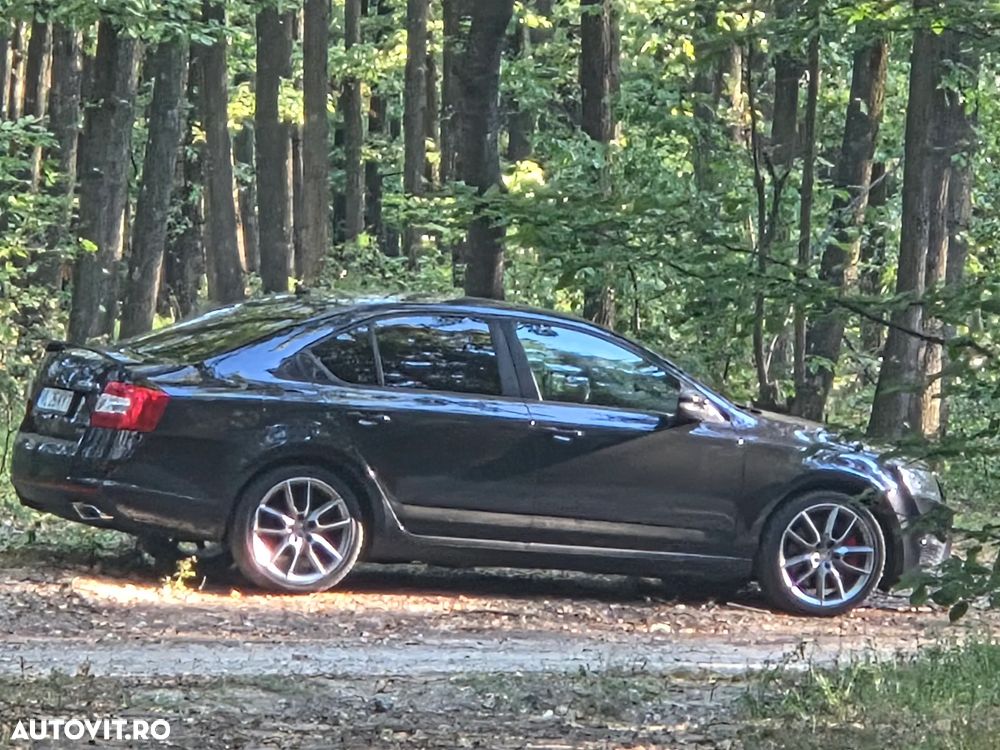 Skoda Octavia 2.0 TDI RS DSG - 3