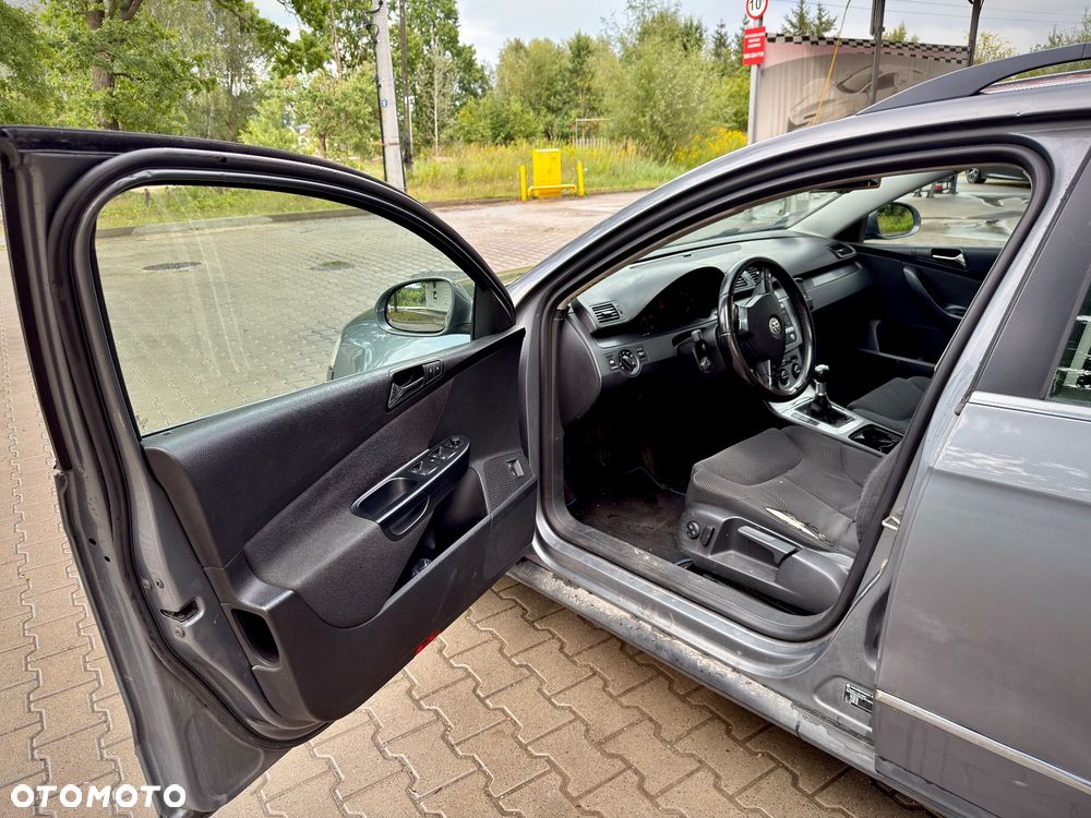 Volkswagen Passat 2.0 TDI Comfortline - 10