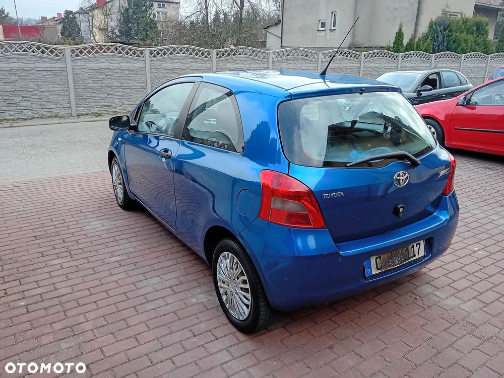 Toyota Yaris 1.0 VVT-i Sol - 10