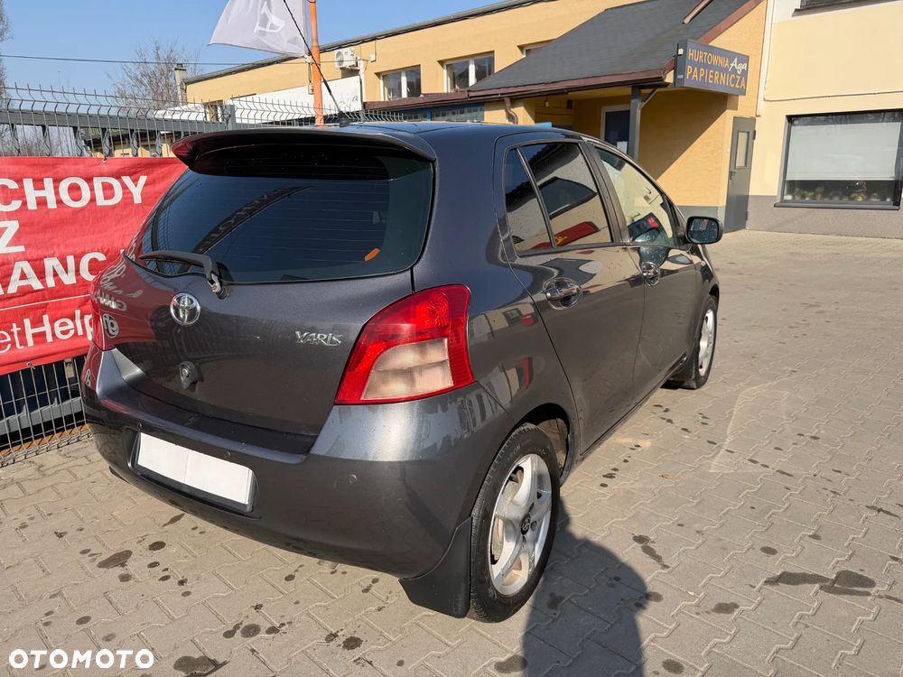 Toyota Yaris 1.3 Sol MM - 18