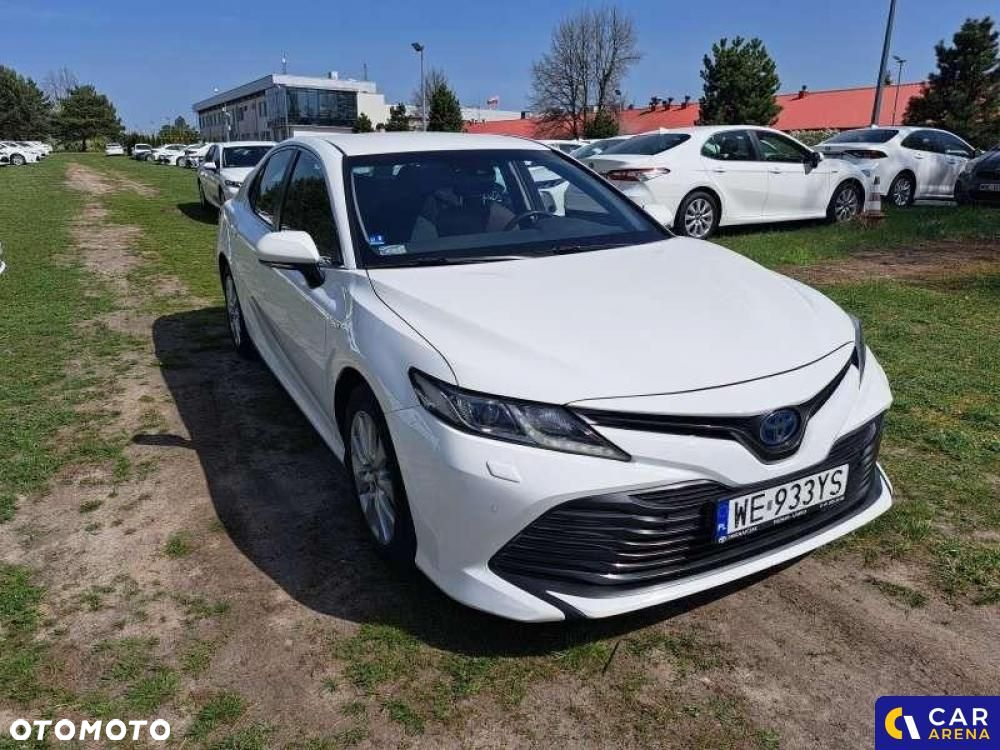 Toyota Camry - 6