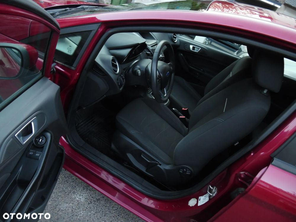 Ford Fiesta - 16