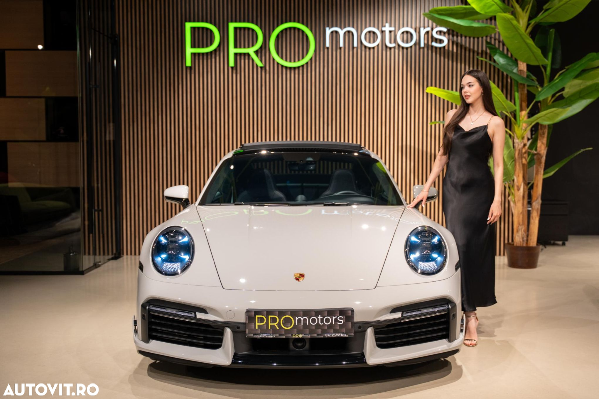 Porsche 911-TURBO-S - 3