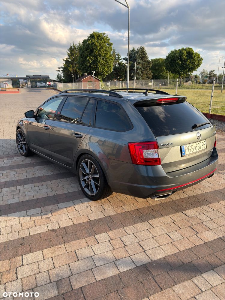 Skoda Octavia 2.0 TDI RS DSG - 4