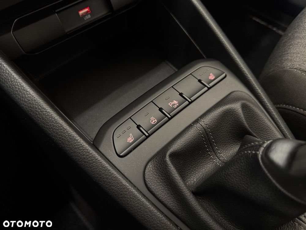Kia Stonic - 27