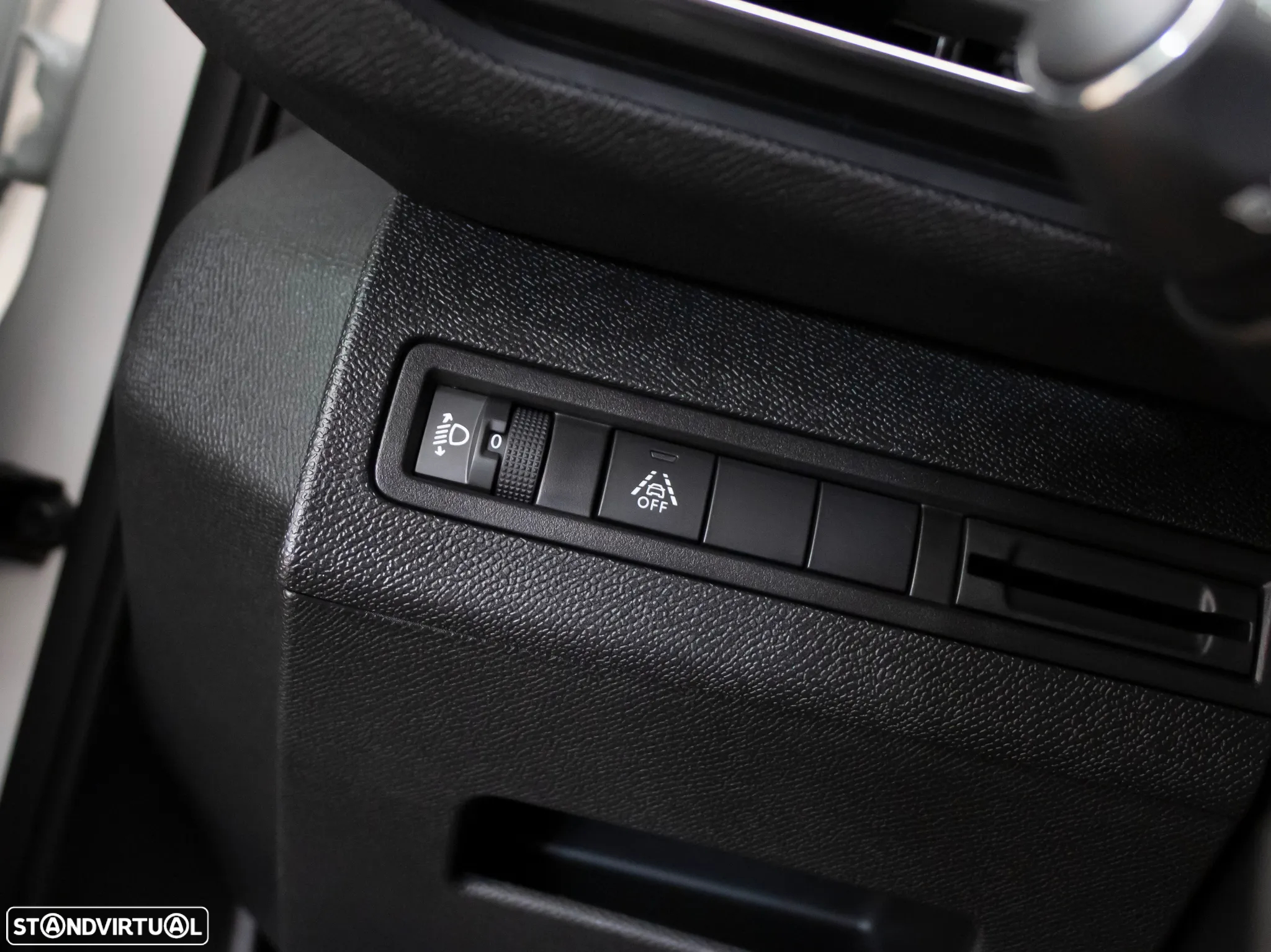 Peugeot 5008 1.2 PureTech Allure EAT8 - 22