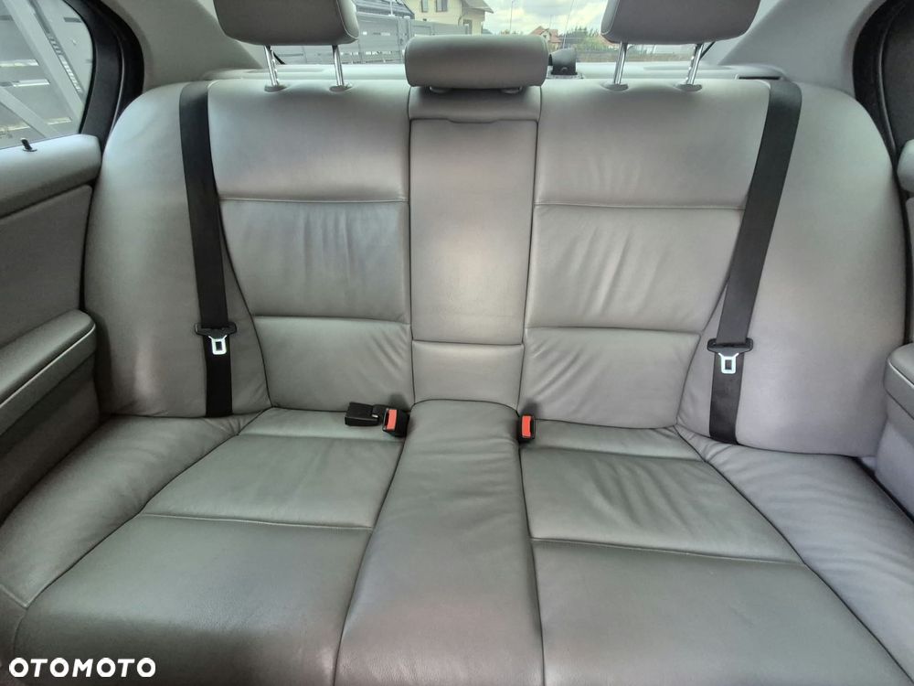 BMW Seria 3 - 25