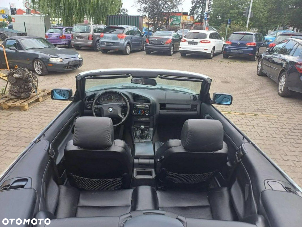 BMW Seria 3 318i Cabriolet - 10