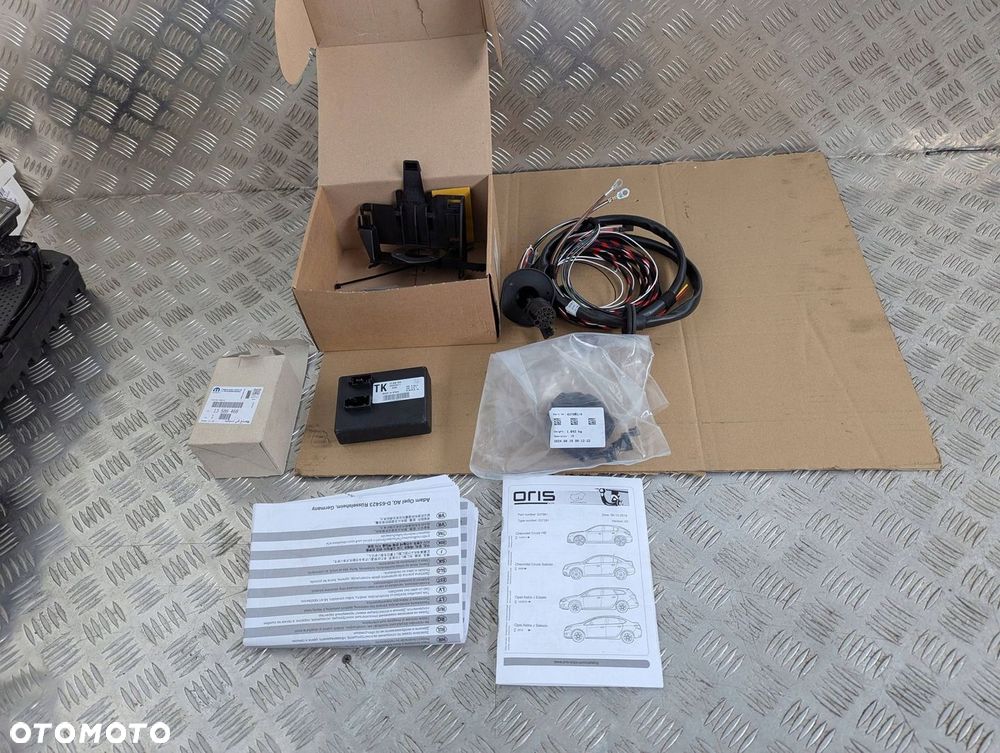 Opel Astra J IV 2010-2015 moduł haka instalacja 13586468 - 1