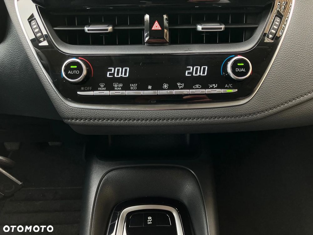 Toyota Corolla 1.5 Comfort - 28