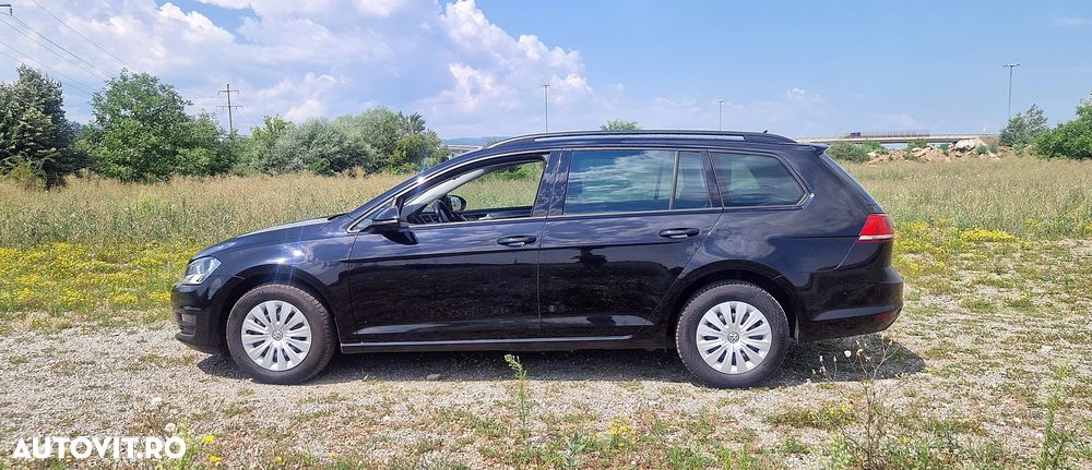 Volkswagen Golf 1.6 TDI BlueMotion Comfortline - 27