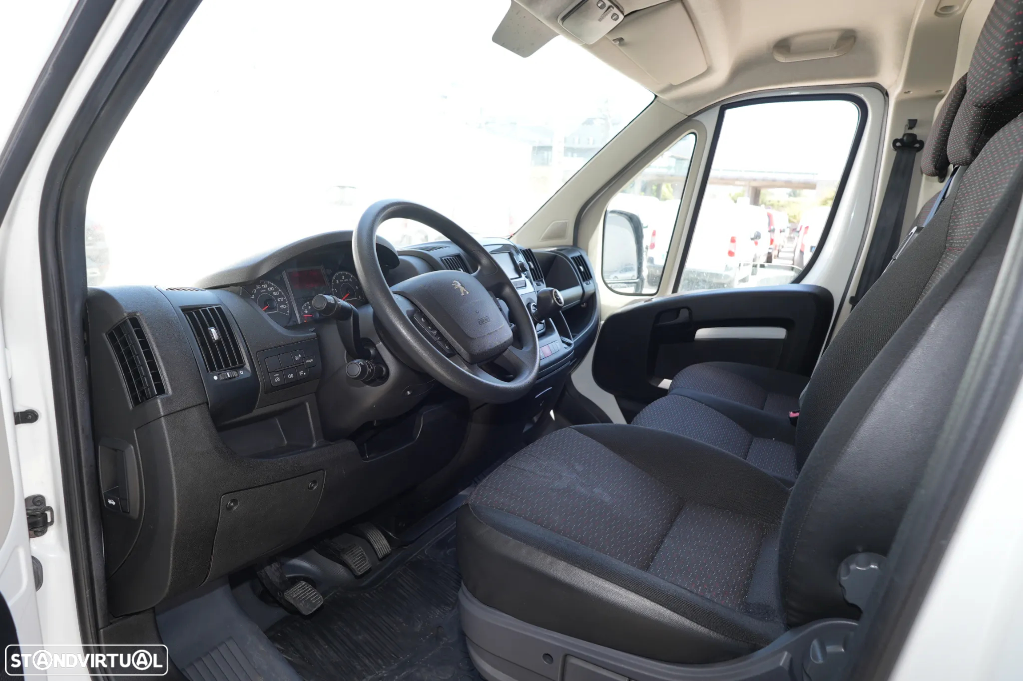 Peugeot Boxer L2H2 2.2 BlueHDI 140cv - 8