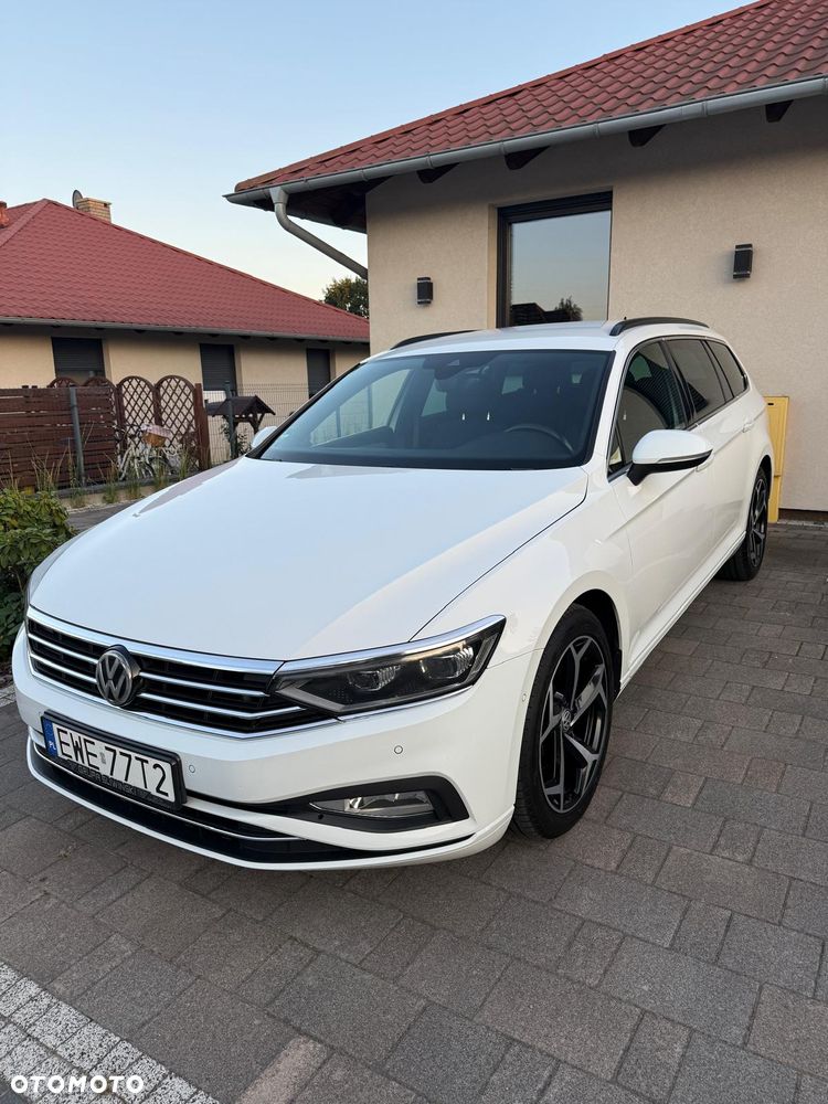 Volkswagen Passat 2.0 TDI SCR DSG 4Motion Business - 9