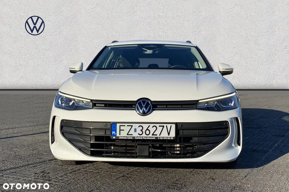 Volkswagen Passat - 8