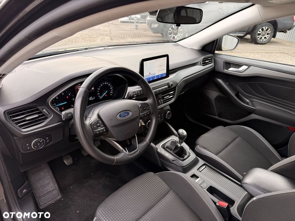 Ford Focus ver-1-5-ecoblue-start--stopp--system-titanium - 3