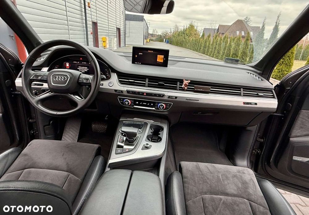 Audi Q7 - 24