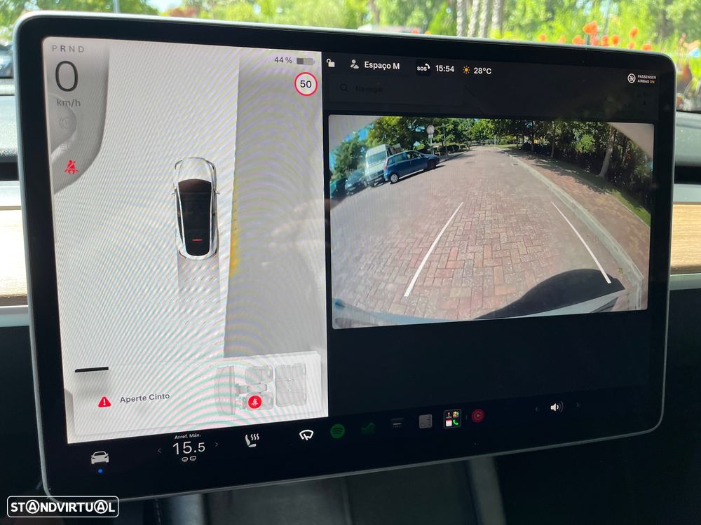 Tesla Model Y Long Range Dual Motor AWD - 9