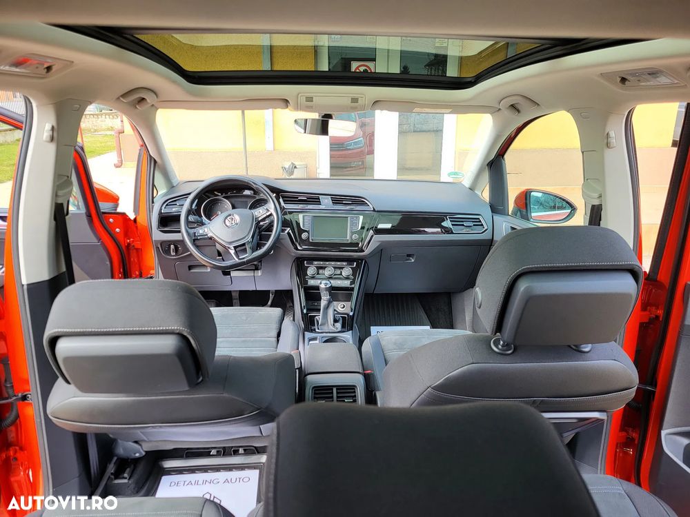 Volkswagen Touran 2.0 TDI Highline - 10