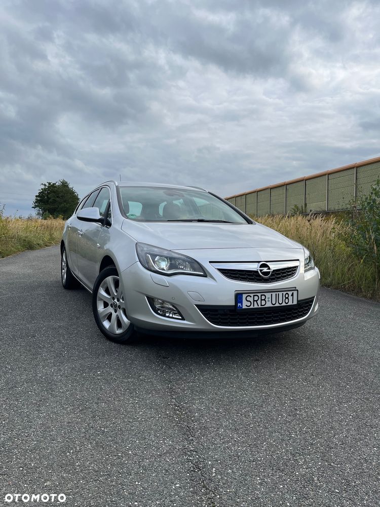 Opel Astra 1.4 T Cosmo - 1